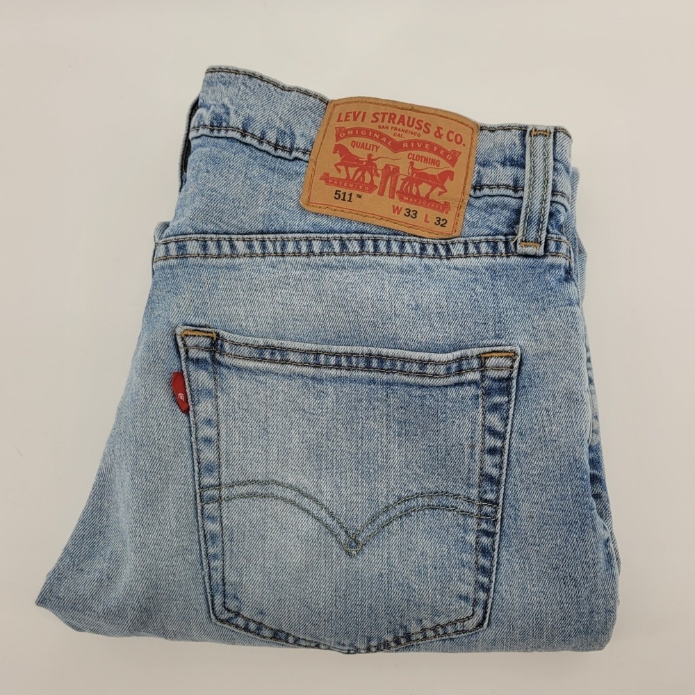 Levis 511 Slim Fit Jeans Mens 33x32 Light Wash Blue Denim Waterless 04511-5236